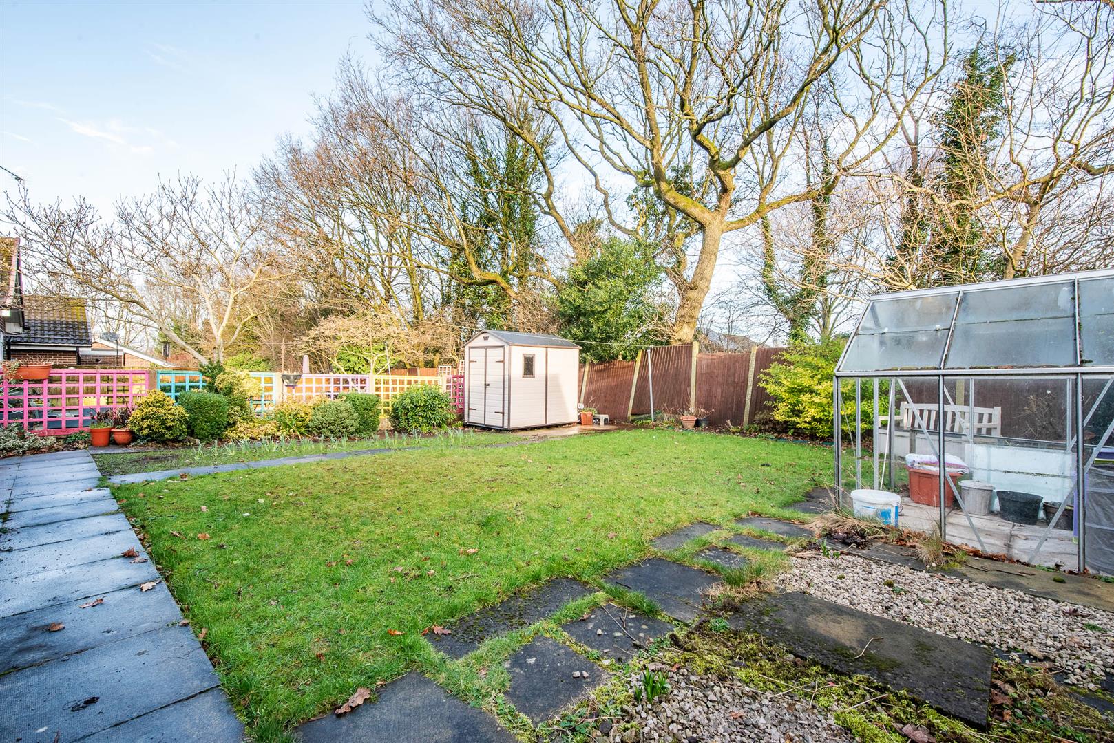 3 bed property in School Field, Preston